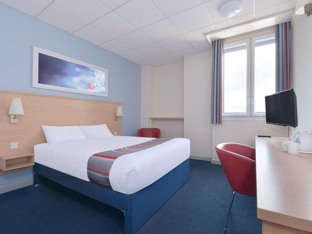 Travelodge Birmingham Yardley Номер фото